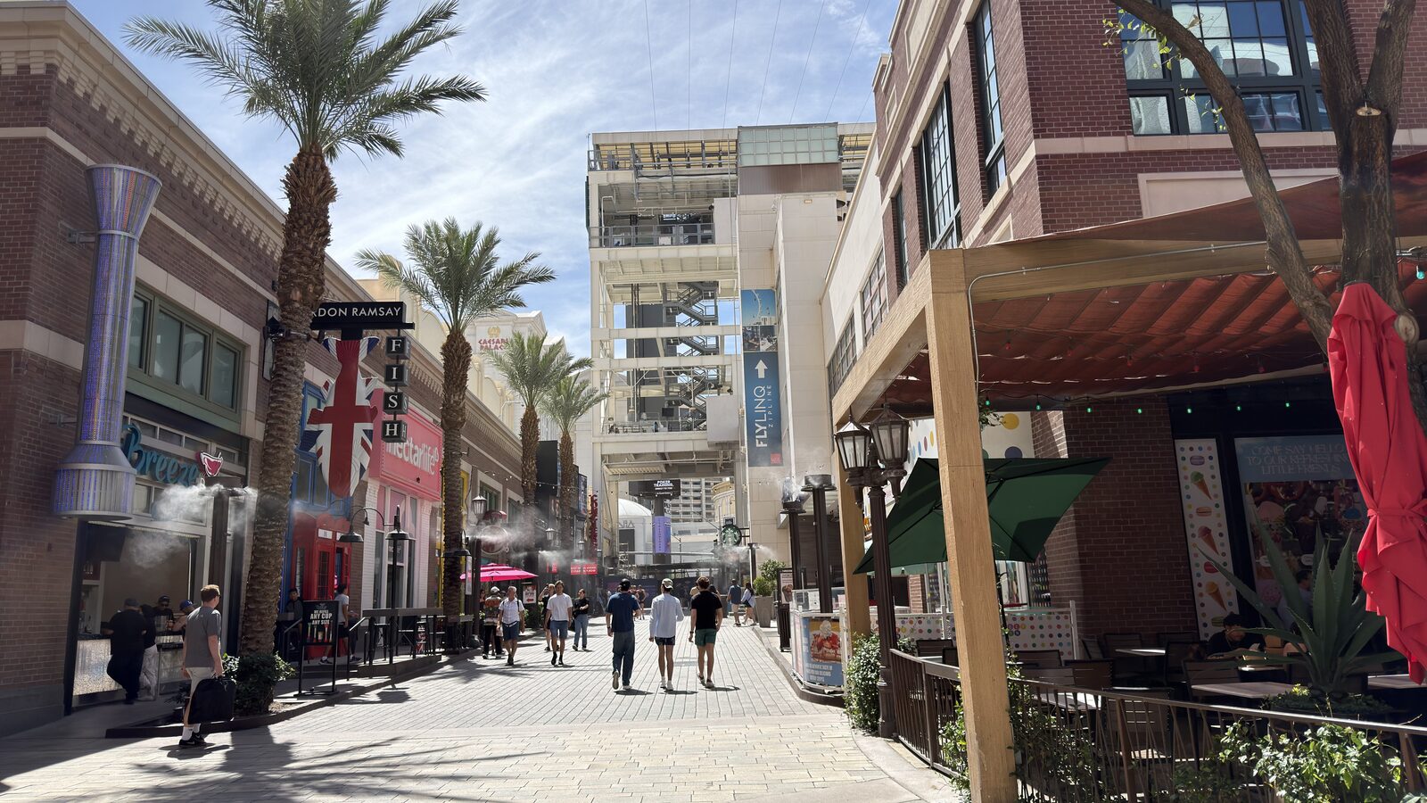 白天的 LINQ 街區,6月2日
