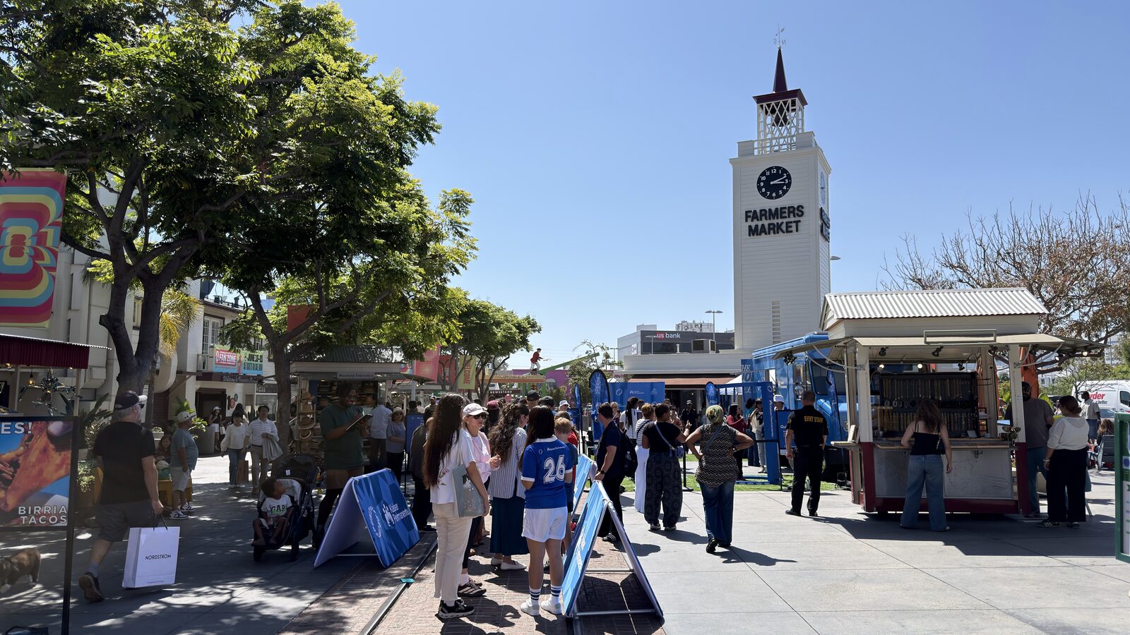 Original Farmers Market 的鐘樓,6月7日