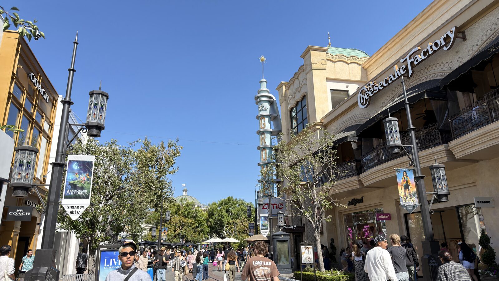 The Grove 的午後散步,6月7日
