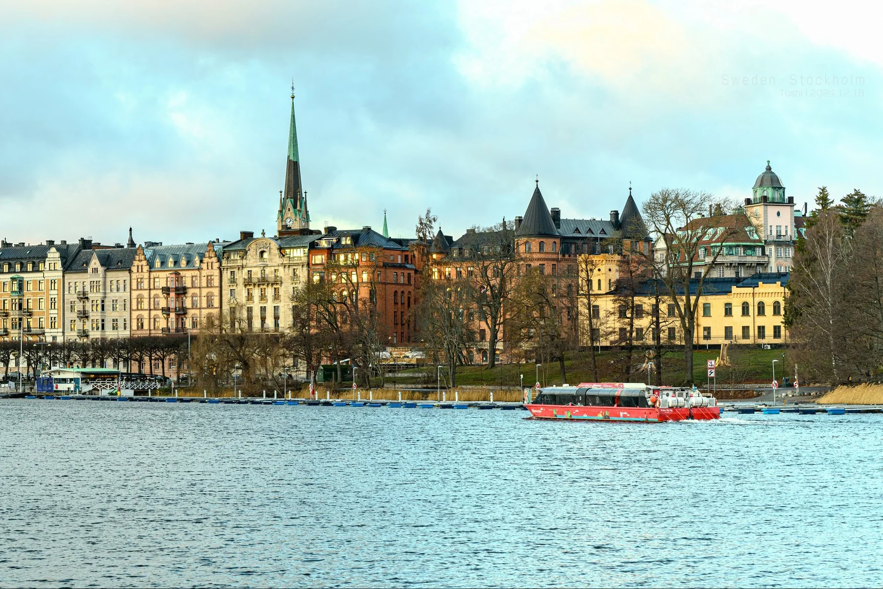Djurgården 冬日水岸